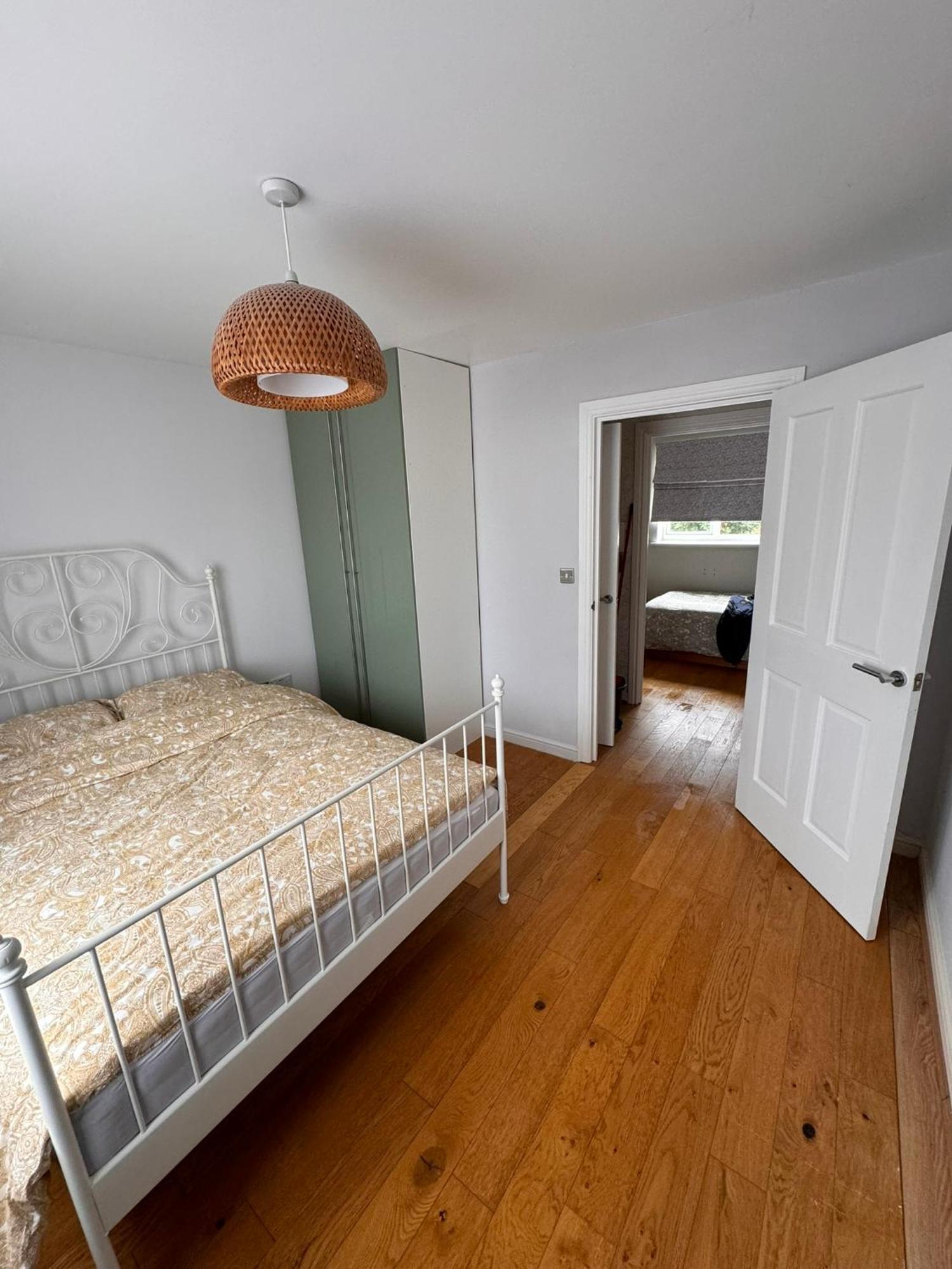 2-Bedroom Flat Walking Distance To Excel London - Perfect Location! Exterior foto