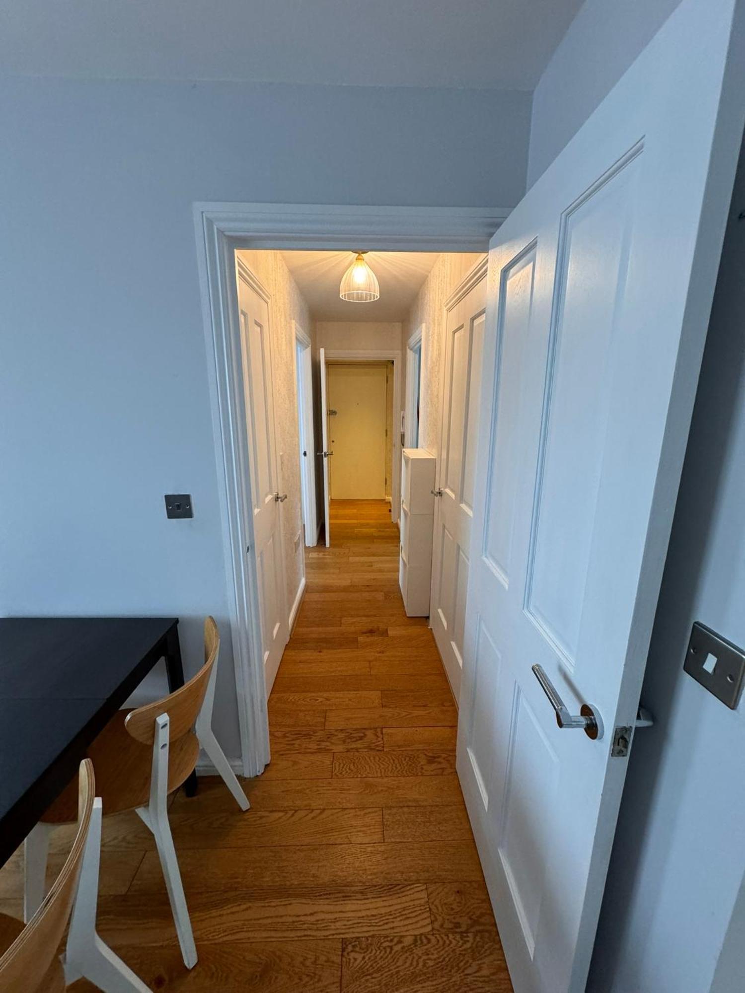 2-Bedroom Flat Walking Distance To Excel London - Perfect Location! Exterior foto